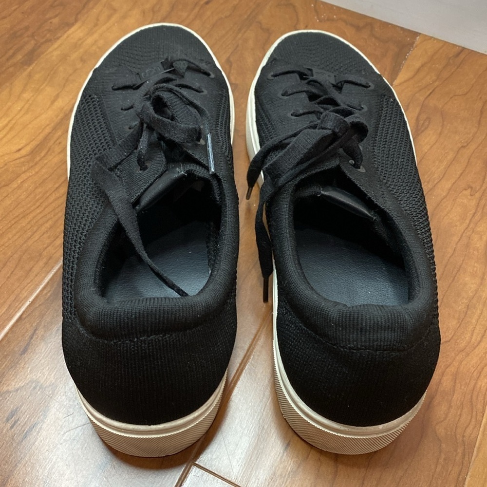 Ugg Women's Zilo Knit Black Lace Up Sneaker Shoes Sz 11 - Picture 3 of 8